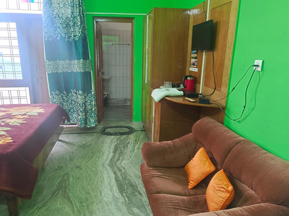 Hotel Shiv Palace New Tehri Екстериор снимка